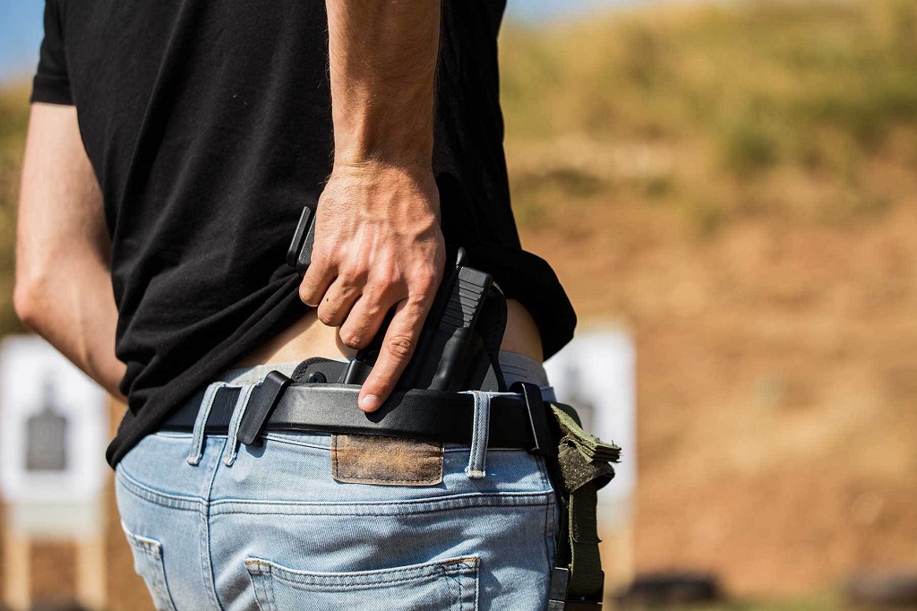 3 Ways To Carry Concealed Firearms