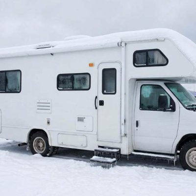 Why Standard RVs Fail Winter Boondocking in Bend, OR